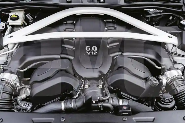 原创同样是12缸发动机,宝马的v12和奥迪的w12,到底哪个更好?