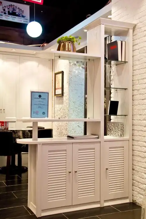 150平米房子水晶帘玄关柜装修效果图