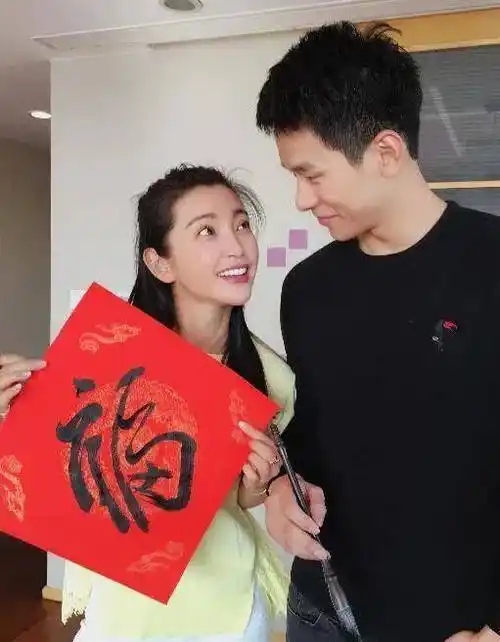 近照变化大,瘦太狠撞脸李勤勤,狂吃菜叶连盐都不沾_妹妹_感觉_李雪
