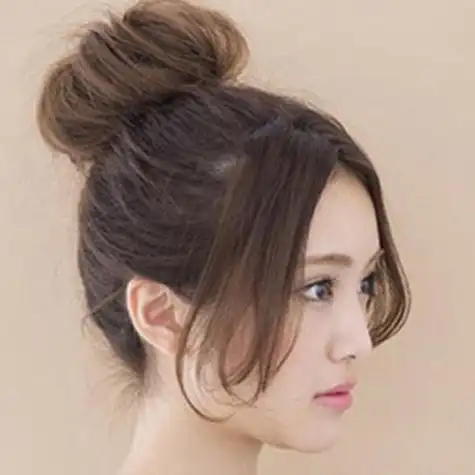 丸子头快速扎法一个发圈搞定风靡时尚圈的丸子头发型