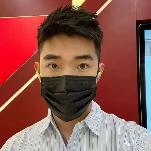 20岁左右的男生适合剪什么发型?试试这3款,剪完让你帅气又有型!