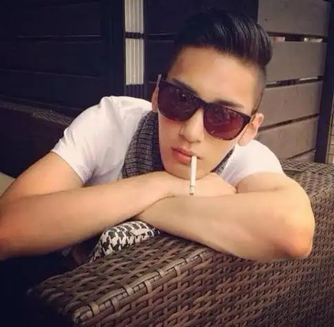 40岁成熟男生真人头像 男生头像图片大全 -【爱个性】