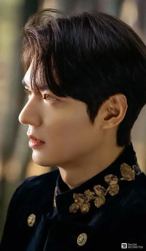 李敏镐居然颜值回春了!