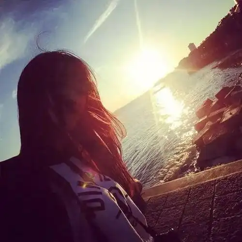 海边头像丨我跟着时光走却让青春离我而去