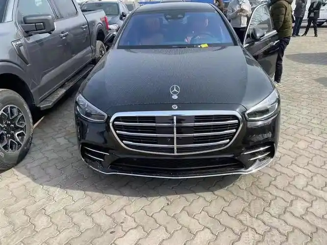 2021款奔驰s500行政豪华级轿车140万起