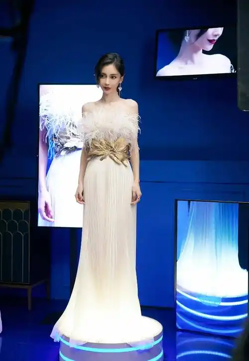 原创盛典红毯女明星杨颖后背镂空娄艺潇汉服喜感张雨绮香肩半露