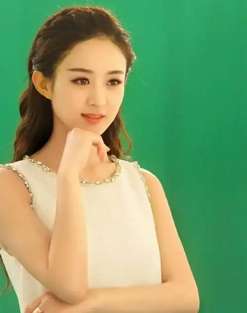 赵丽颖早期才是甜妹天花板吧!单纯不做作,这谁看了能不爱呢?