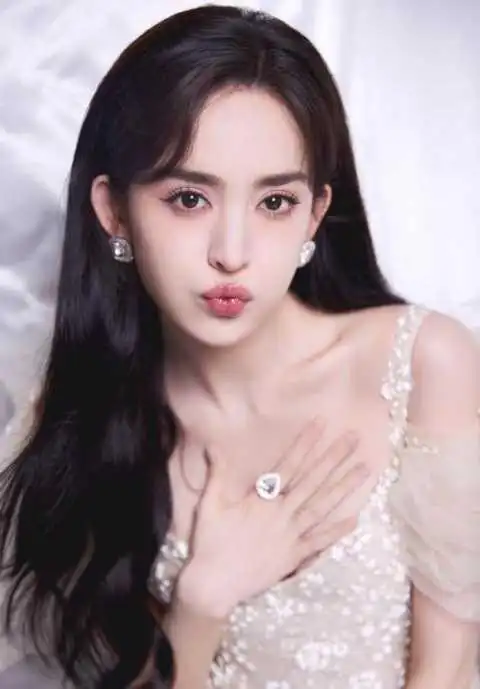 古力娜扎晒美照,颜值太高了