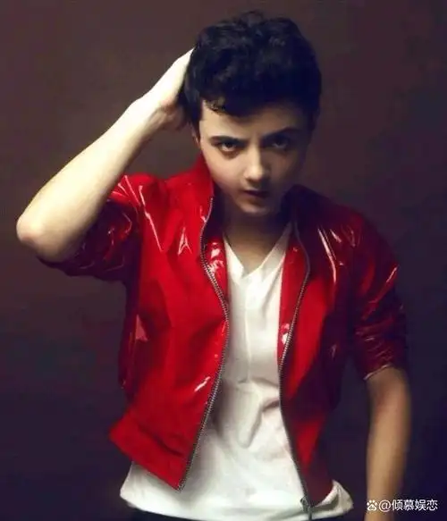 阿尔法,作为《非常6 1》里的一位帅气男孩,来自新疆.