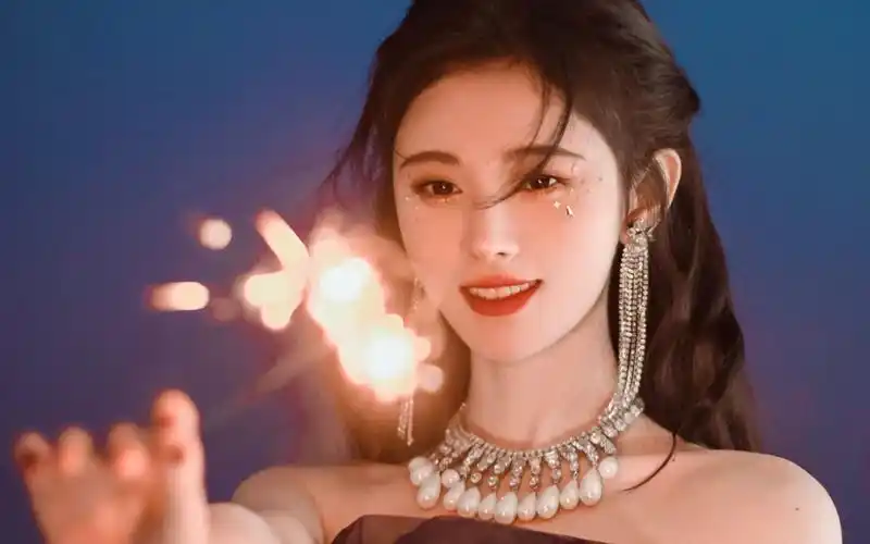 鞠婧祎芙蓉竖版美女就是要怼脸拍