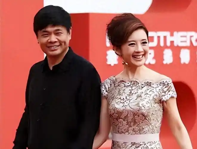 初识:丁健痴心一片,许戈辉态度暧昧