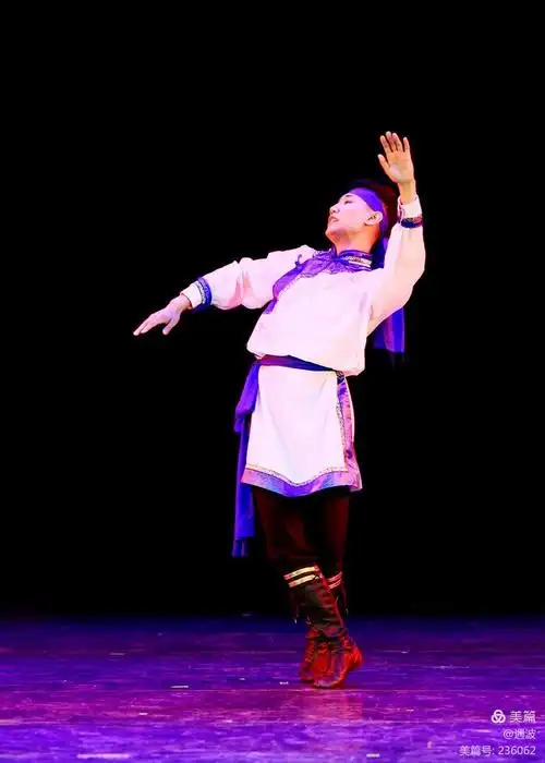 蒙古族舞蹈《鸿雁》