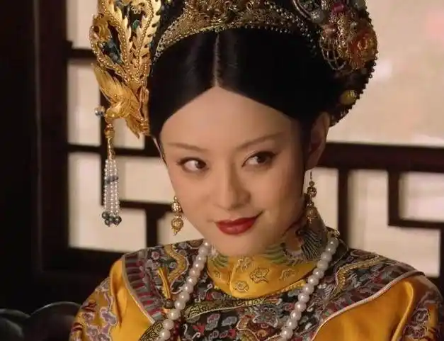 《甄嬛传》:甄嬛当上太后,只用七个字就气死了皇后,字字诛心!