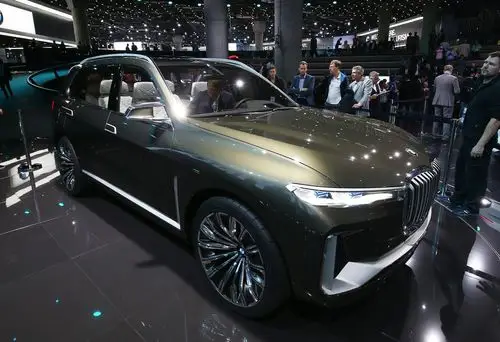 宝马x8年内决定是否生产不再溜背设计