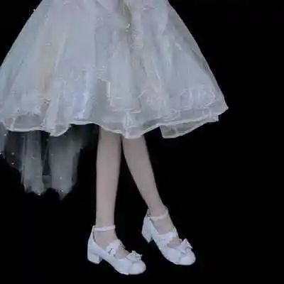 单人单张不露脸的女生头像