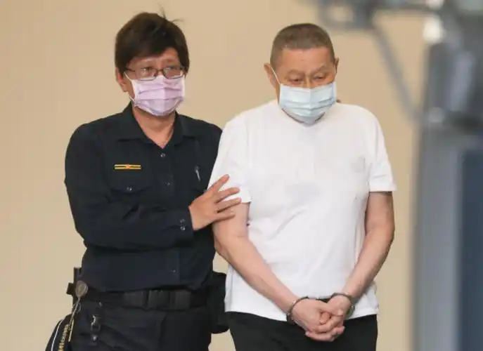 72岁百亿富豪孙道存癌症去世一生情史丰富晚年娶小32岁娇妻