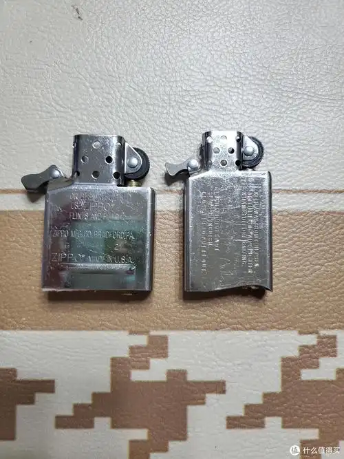 生活小物件 篇二十:zippo纤巧缎纱1605开箱及对比标准版(宽窄版对比)