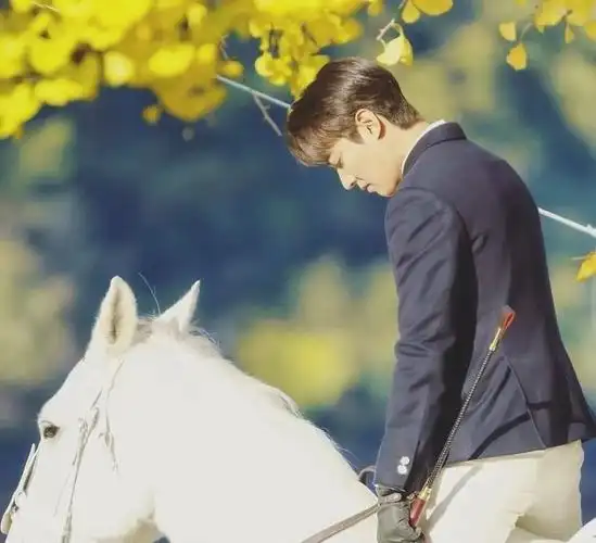 韩式发胖会传染连瘦回去的李敏镐也无法幸免