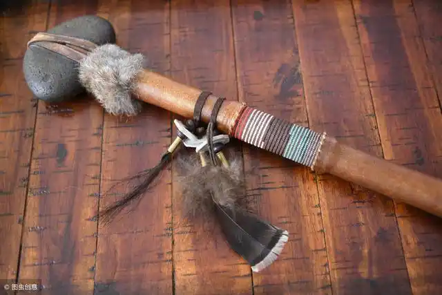 白人恐惧的印第安战斧不光能砍人还能抽烟还是和平与战争的象征