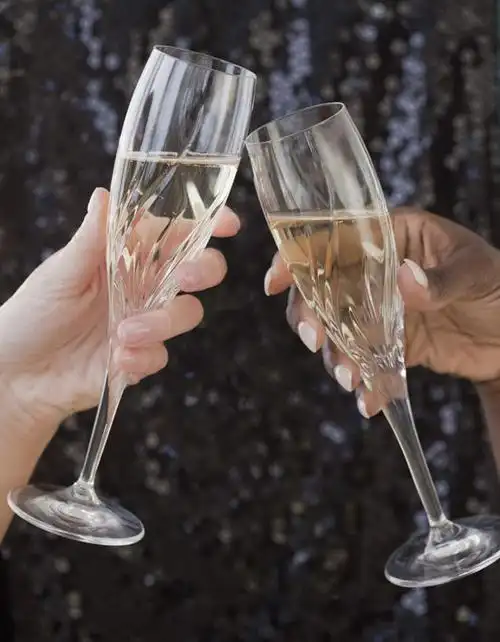 葡萄酒,西方人,手,两个人,竖图,室内,特写,白天,正面,奢侈,快乐,杯子