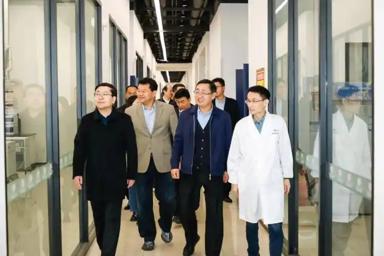 聊城大学关延平带队到鲁南制药集团参观考察