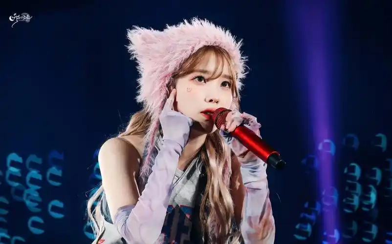 【iu】240302 iu李知恩h.e.