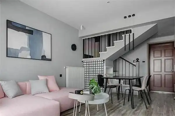 客厅有楼梯怎么设计 楼梯下面空间利用禁忌