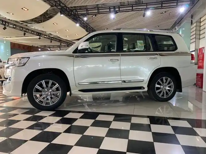 丰田巡洋舰越野车v8最新报价5700系列