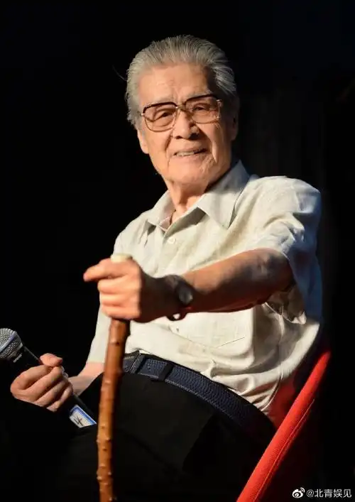 蓝天野(资料图)