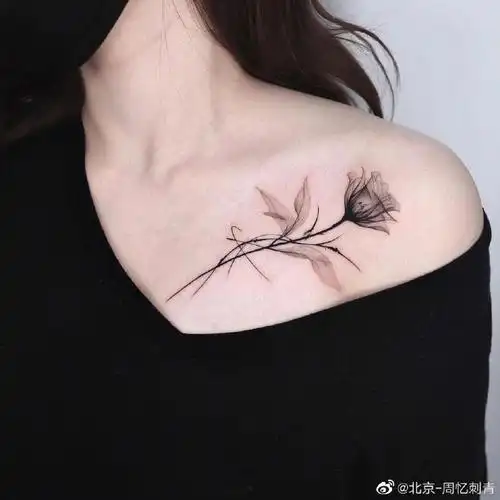 今日纹身图案分享锁骨纹身#纹身分享##纹身设计##北京纹身店