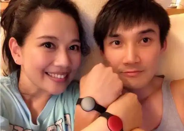 回顾嫁内地小明星的富婆港星大龄产子被婆婆嫌弃各有各苦衷
