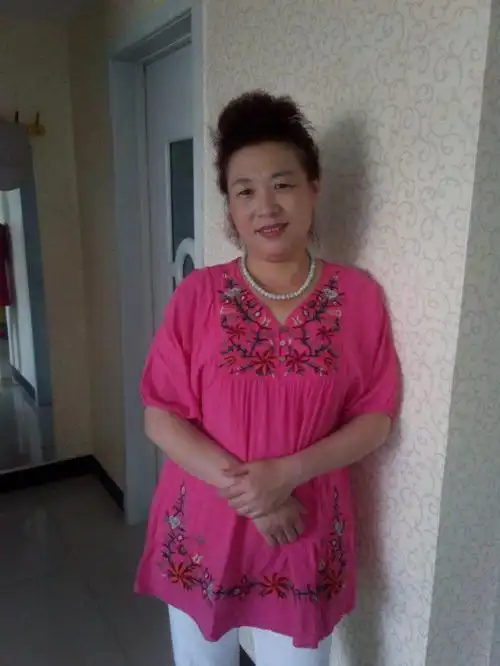 54岁离异女征婚照片(id:66795476)_内蒙古包头征婚交友_珍爱网