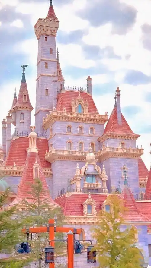 首页>  新闻>  抖音迪士尼城堡背景图   迪士尼城堡是上海的一个梦幻