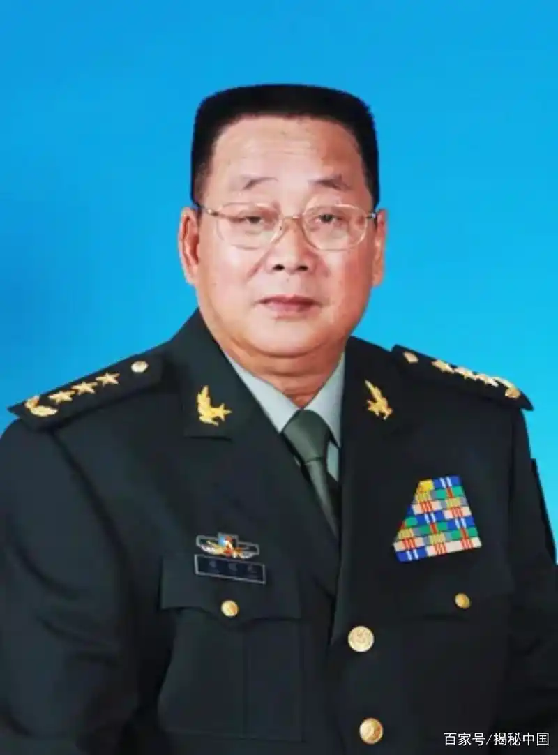 中国人民解放军总后勤部历任部长是谁?