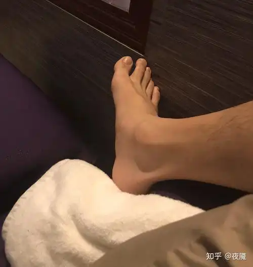 你认为好看的脚踝是什么样最好带图