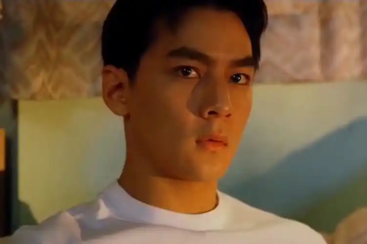 岁月不败美男,50岁吴彦祖又帅回来了