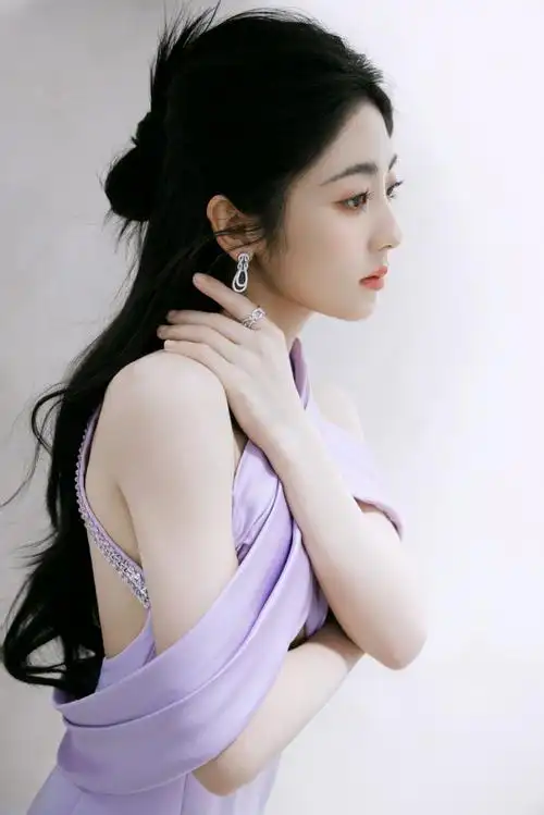 邢菲超话星辰闪耀光辉,烂漫书写诗意.