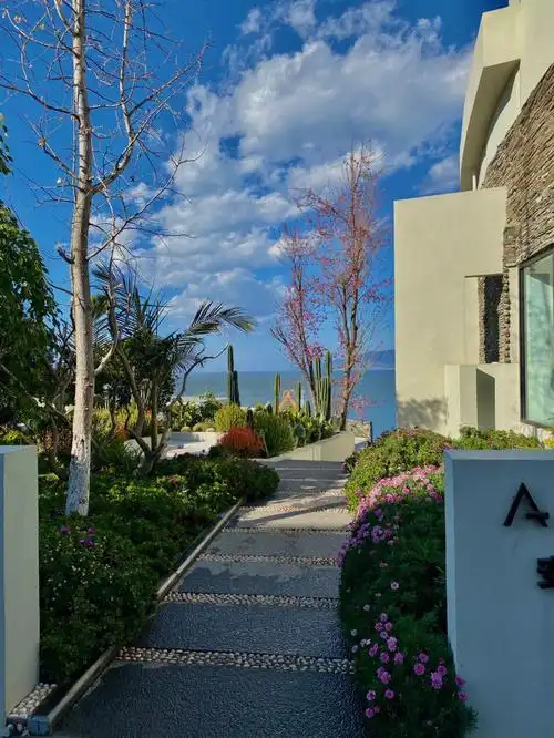 大理神仙酒店全海景悬崖别墅眺望洱海