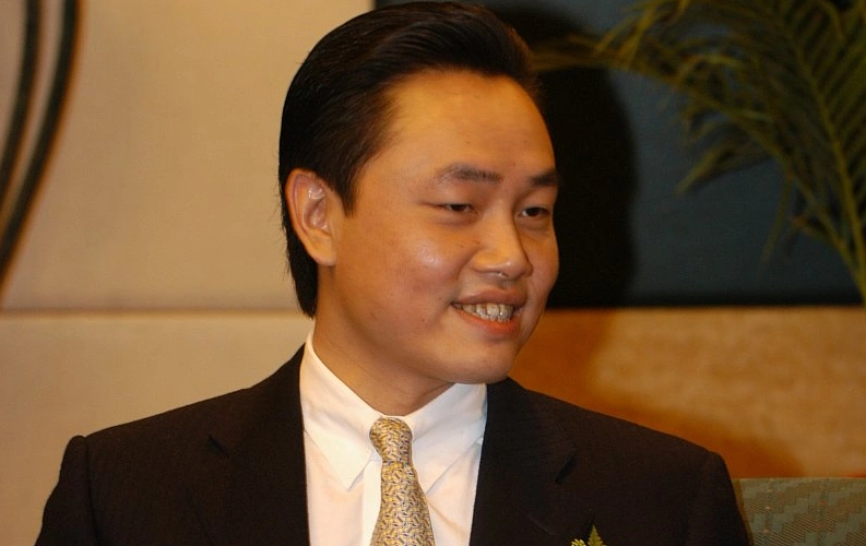 让黄光裕进去的温公子是谁黄光裕因为什么做的牢