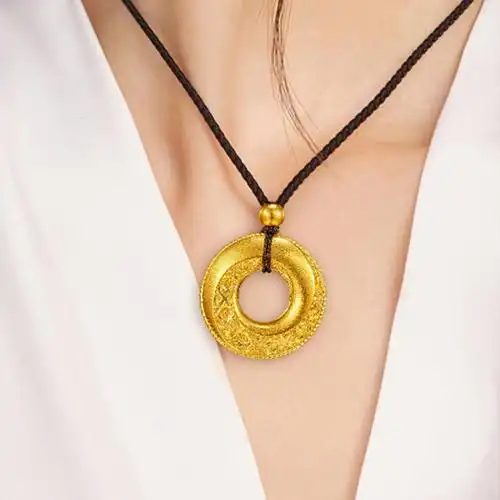 老庙黄金鸿运升升足金吊坠