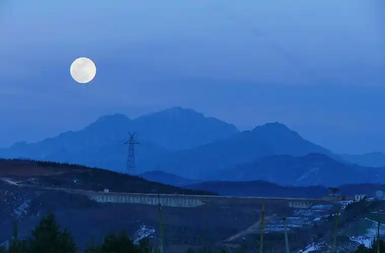 望星空·十五的月亮