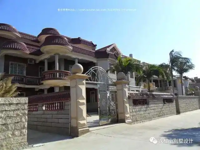 福建有个小镇,别墅遍地,农村别墅是中西建筑结合