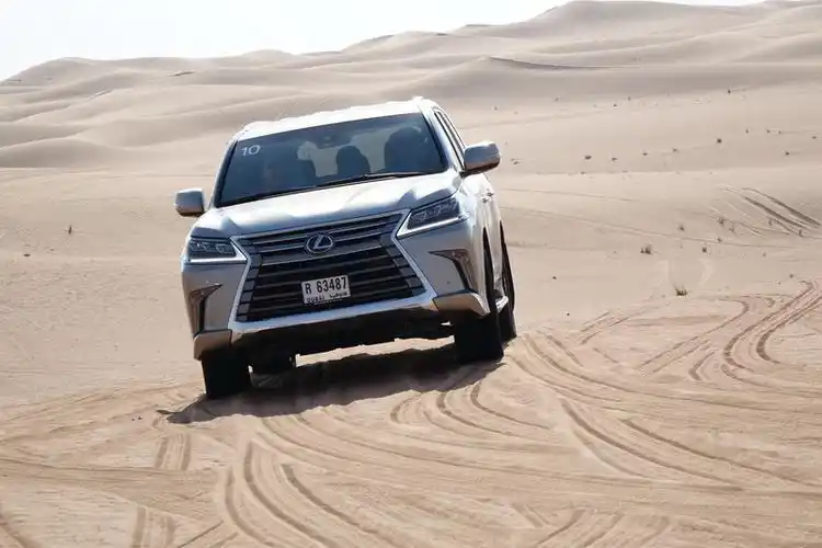 2016款雷克萨斯lx570图库