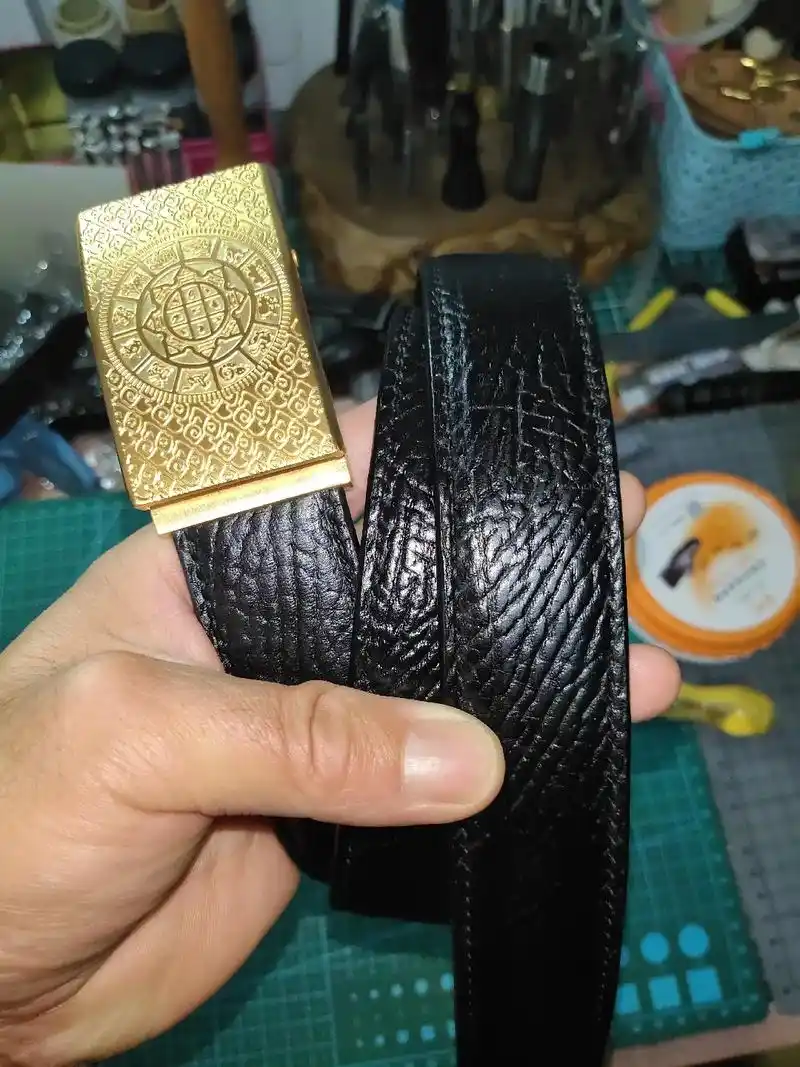 手工制作自动扣牛皮腰带