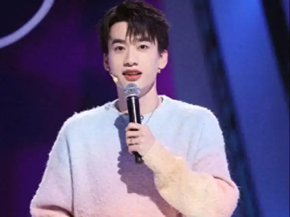 对话庞博脱口秀不是冒犯才好笑重返舞台紧张又兴奋