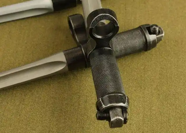 "联合国禁止使用三棱军刺"?