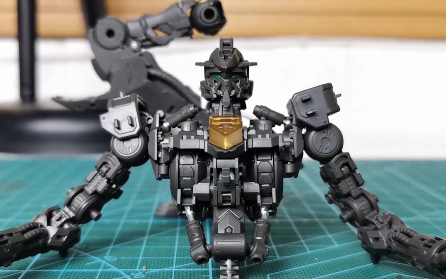 终于有当年mg的感觉!5分钟看完巴巴托斯骨架装配